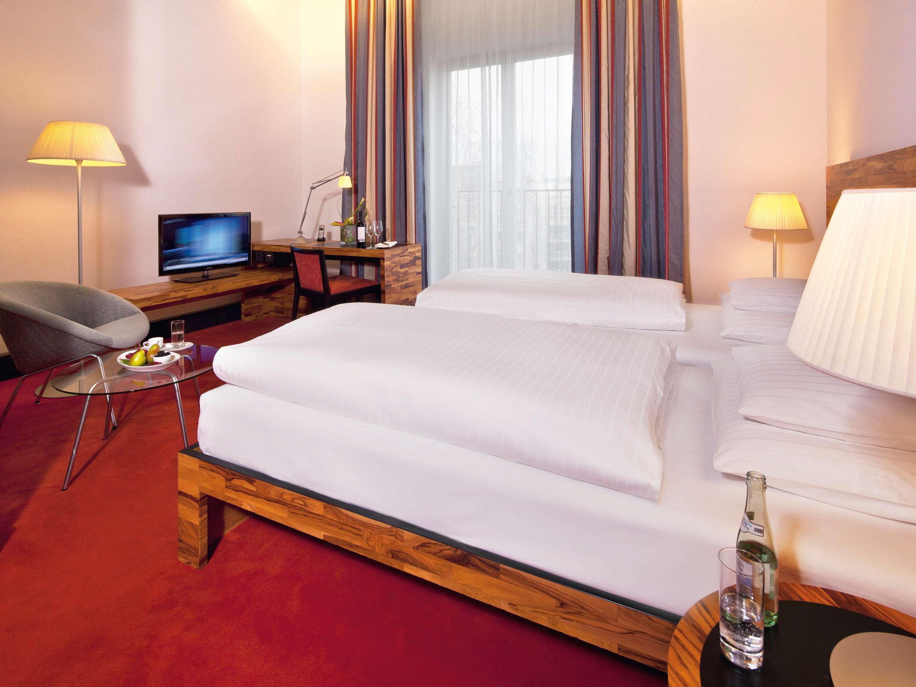 Moevenpick Hotel Berlin Am Potsdamer Platz Esterno foto